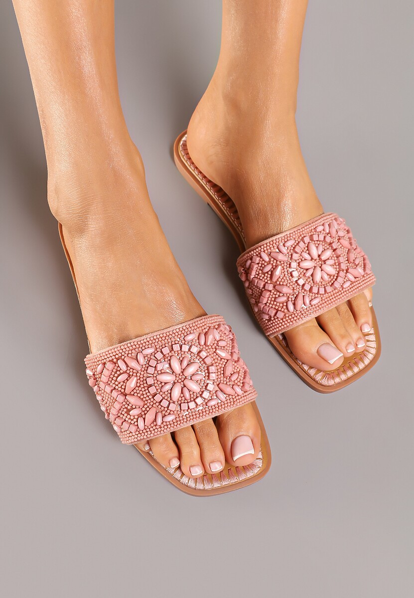 Białe Klapki z Ozdobnymi Koralikami Tatiliris