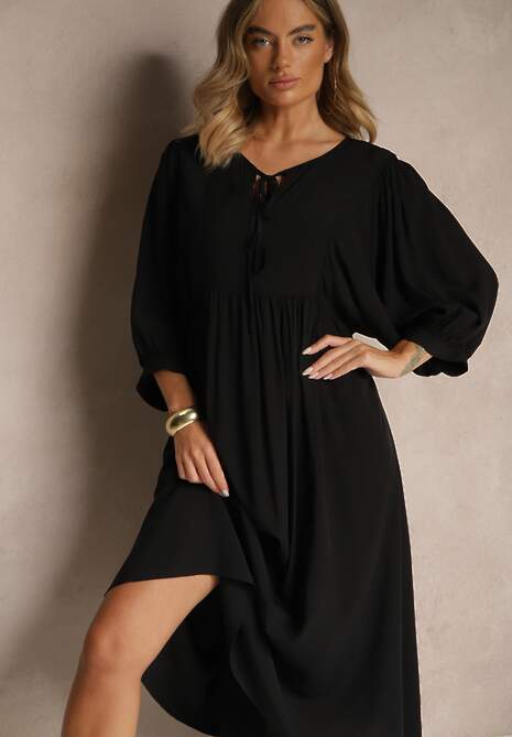Czarna Wiskozowa Sukienka o Rozkloszowanym Kroju Wiązana przy Dekolcie Tilvessa