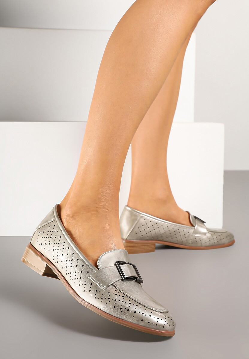 Złote Mokasyny ze Skórzaną Wkładką i Aplikacją Meratheia