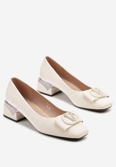 Beżowe Czółenka na Geometrycznym Obcasie z Metaliczną Aplikacją i Kokardą Saniessa