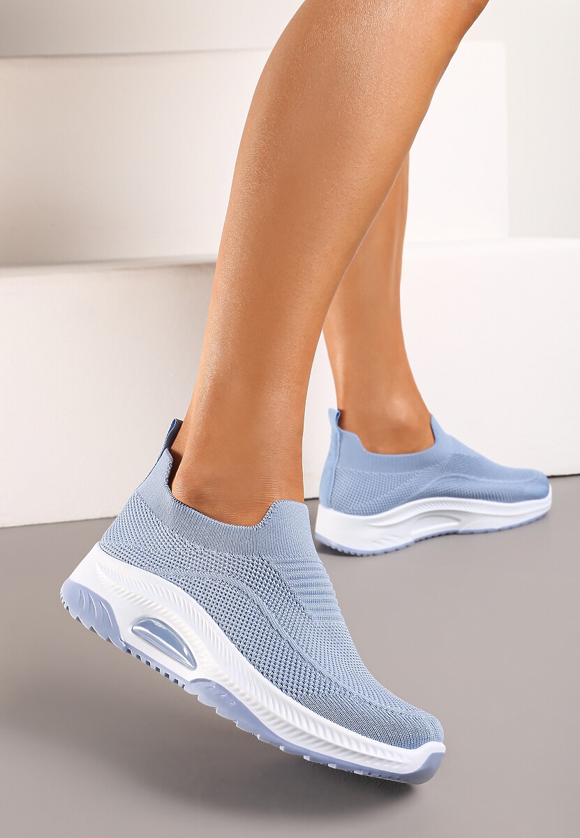 Różowe Casualowe Buty Sportowe na Grubszej Podeszwie Ozdobione Perforacją Fiovena