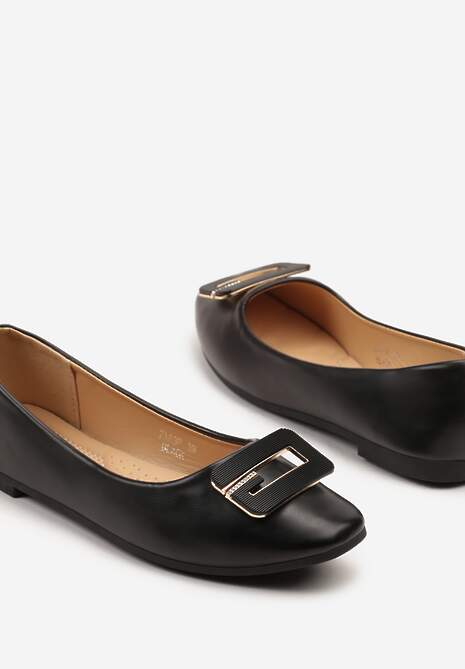 Czarne Balerinki Ozdobione Geometryczną Aplikacją Tirenia