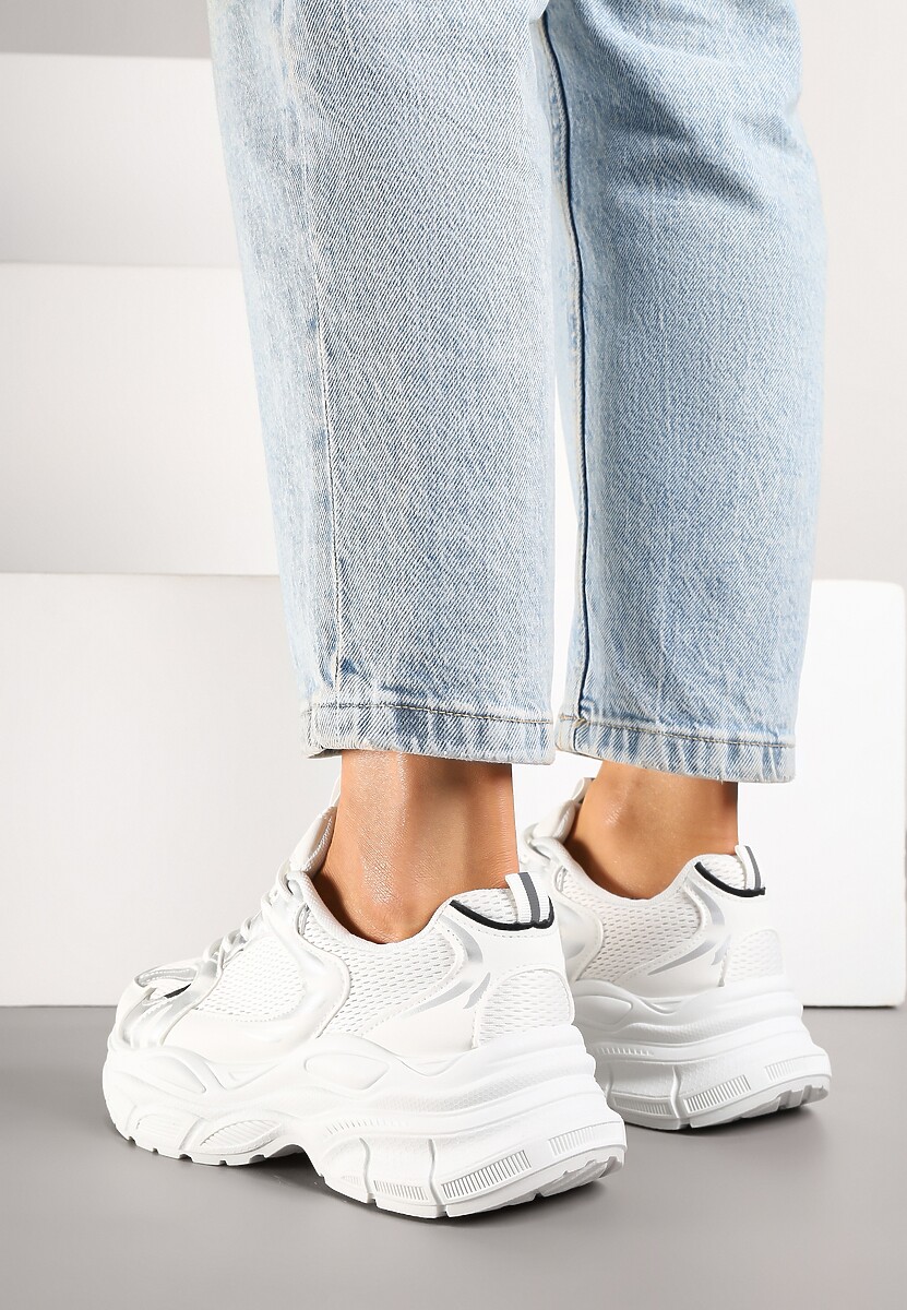 Biało-Srebrne Sneakersy Vices na Platformie Ozdobione Tłoczeniem Natiselle