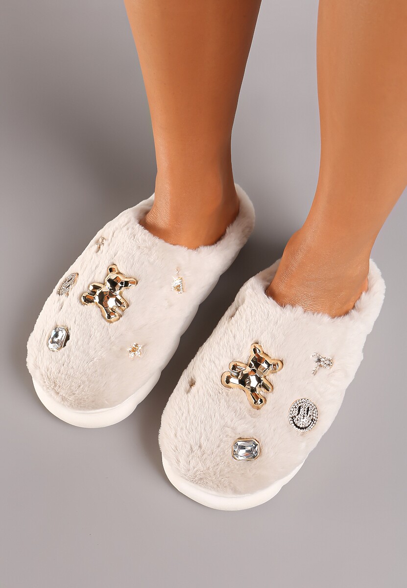 Beżowe Kapcie na Płaskiej Podeszwie z Metalicznymi Aplikacjami i Futerkiem Nirissa
