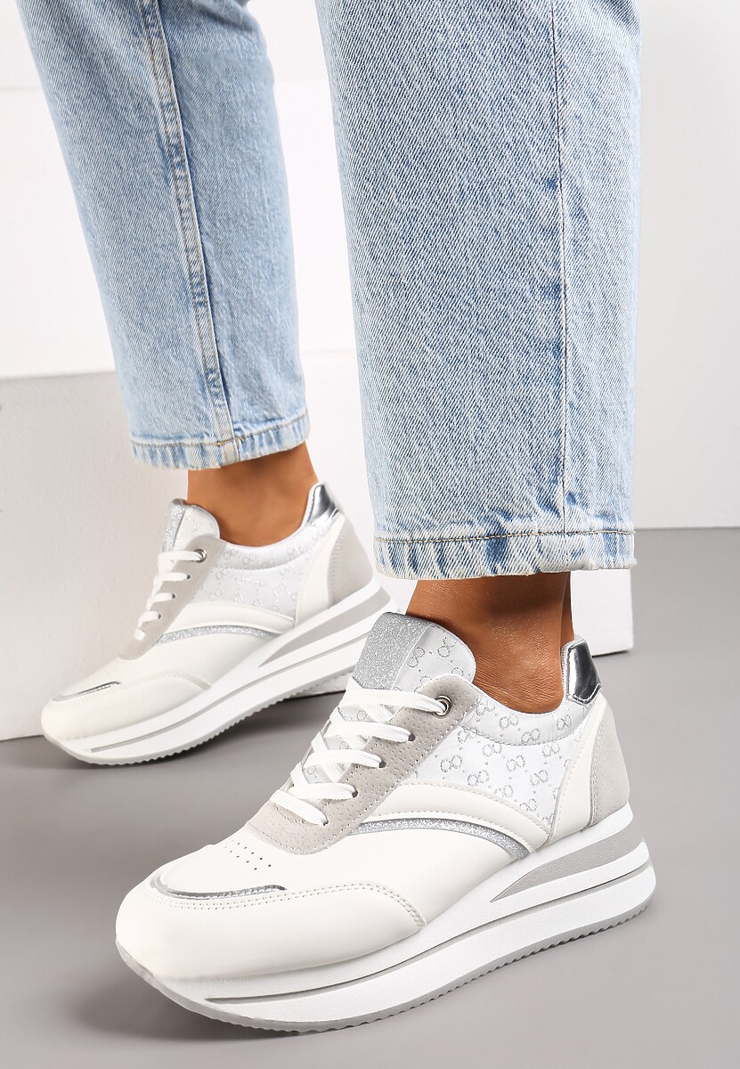 Białe Sneakersy na Platformie z Metaliczną Wstawką Kariel