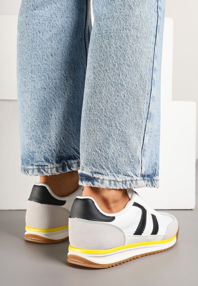 Białe Sneakersy Ozdobione Paskami Nairalina