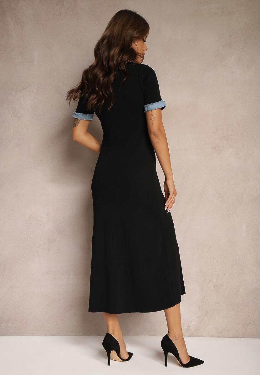 Czarna Trapezowa Sukienka z Wiskozą Ozdobiona Guzikami Nevtrea