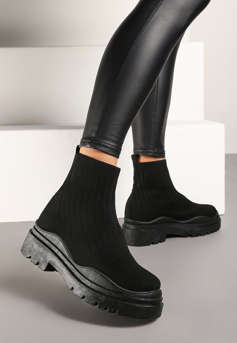 Czarne Botki z Elastyczną Cholewką Ganeon