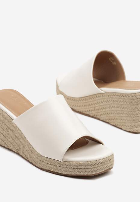 Białe Klapki na Plecionym Koturnie Ellirana