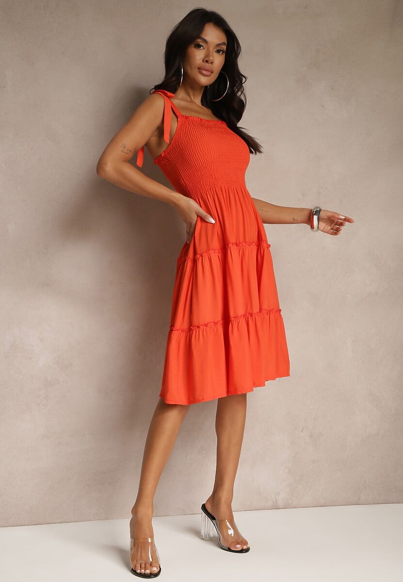Pomarańczowa Sukienka z Wiskozą o Rozkloszowanym Kroju na Ramiączkach z Wiązaniem Aranive