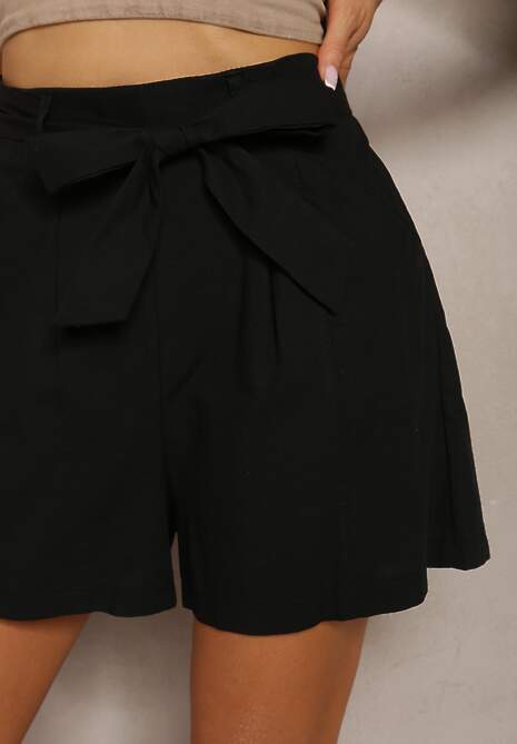 Czarne Casualowe Szorty w Stylu Bermudów z Bawełny z Materiałowym Paskiem i Wszytą z Tyłu Gumką Lovanara