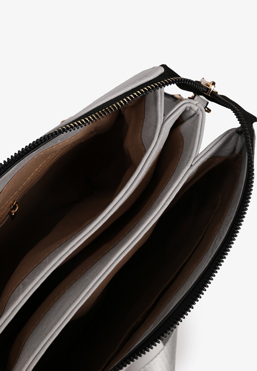 Szara Mała Torebka z Trzema Komorami na Suwak z Aplikacją i Regulowanym Paskiem Ganesa