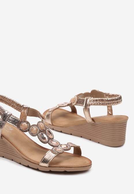 Szampańskie Wsuwane Sandały z Cyrkoniami na Niewysokim Koturnie Effinae