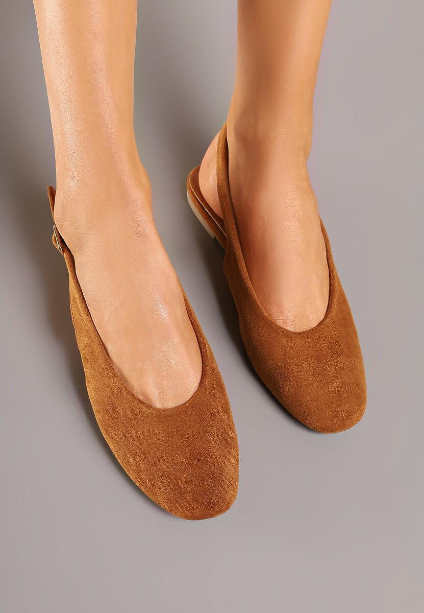 Jasnobrązowe Sandały z Okrągłym Noskiem i ze Sprzączką Laniswen