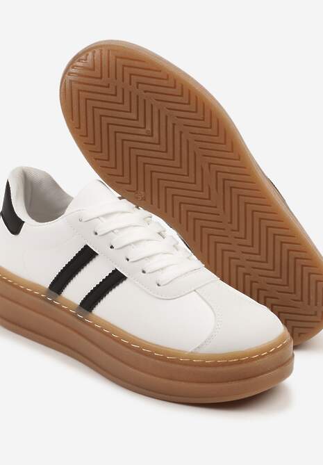 Białe Sneakersy na Tłoczonej Platformie Ozdobione Paskami Felainora