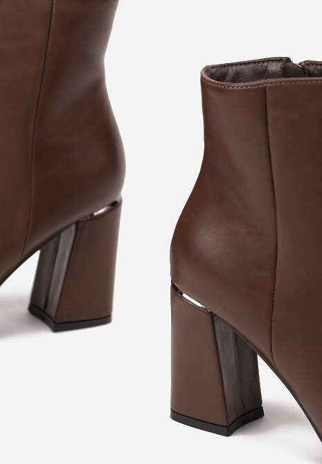 Ciemnobrązowe Botki na Słupku Vices Ozdobione Przeszyciem Illvine