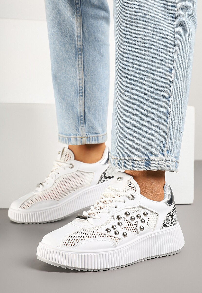 Białe Sneakersy Ozdobione Gwiazdą i Nitami Zeloti