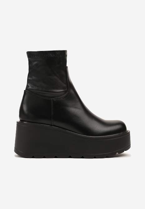 Czarne Botki na Platformie i Koturnie z Elastyczną Cholewką Fanzivia