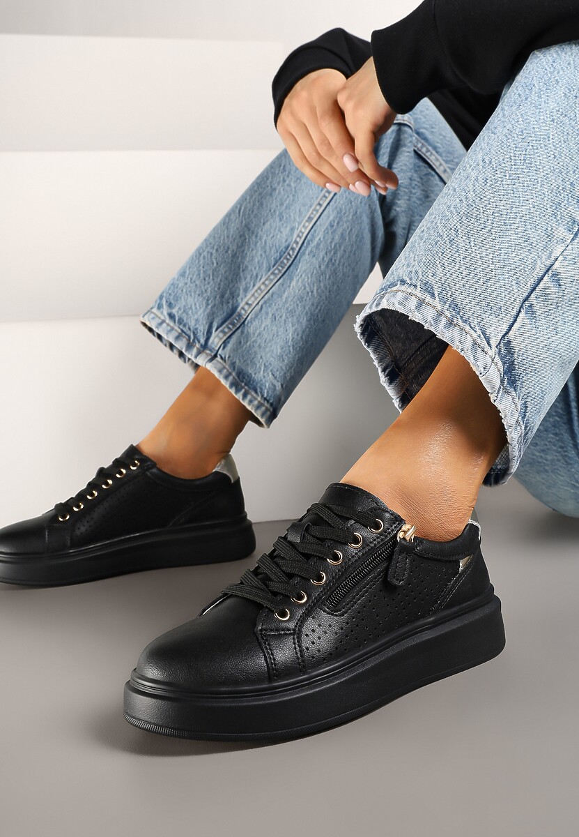 Czarne Sneakersy ze Skóry Naturalnej ze Skórzaną Wkładką i Perforacją Falothra