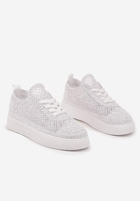 Białe Sneakersy z Ażurowej Koronki na Grubej Podeszwie Nanessia