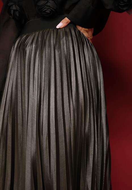 Ciemnozielona Plisowana Spódnica Rozkloszowana z Gumką w Talii Noriri