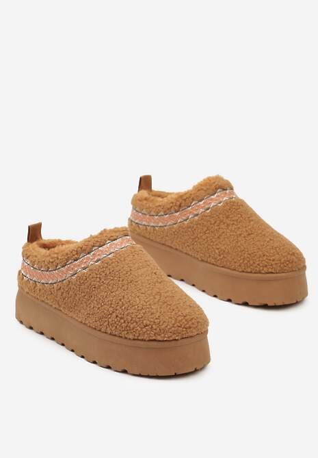 Brązowe Śniegowce na Platformie z Niską Cholewką i Haftem Zinnorea