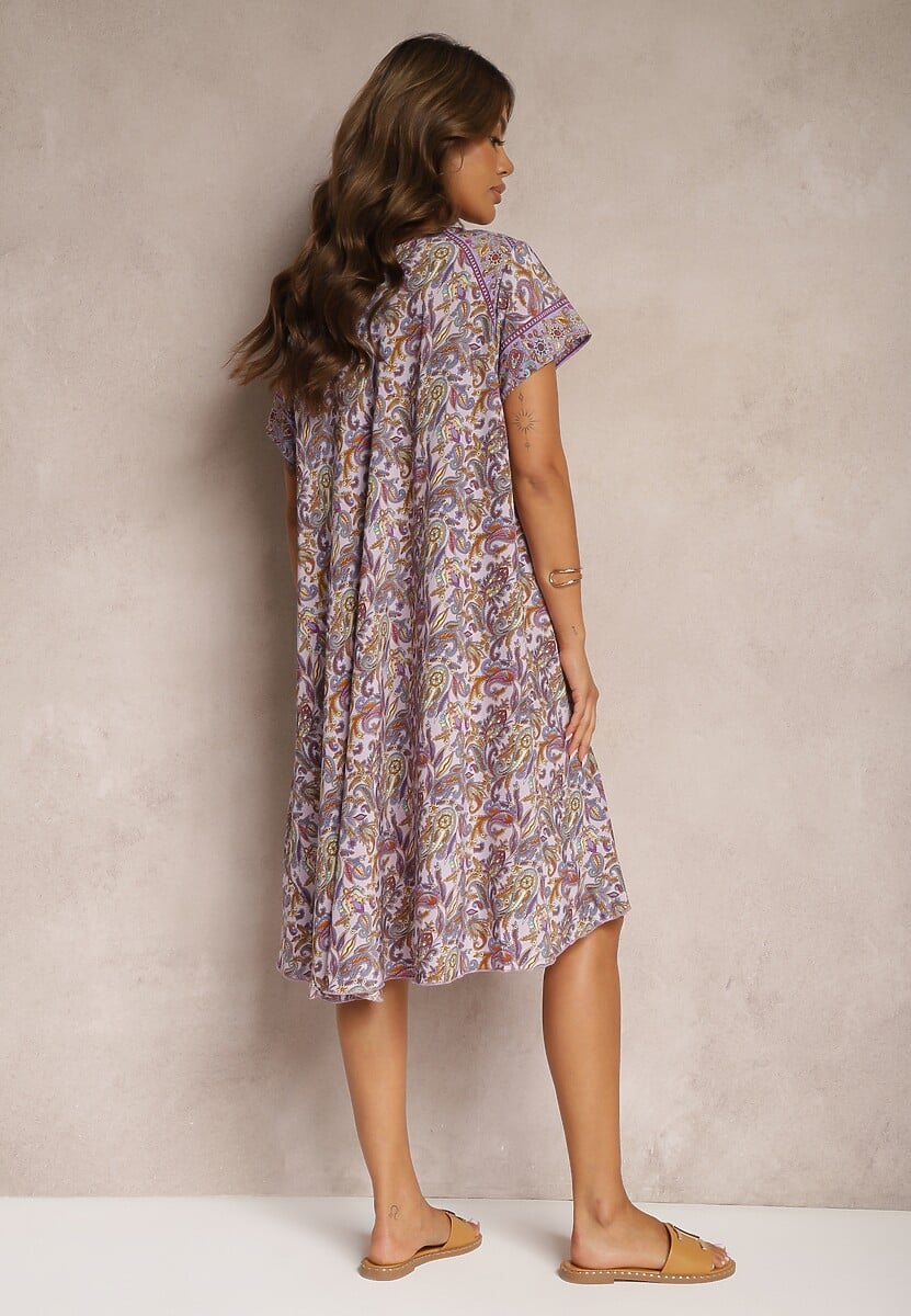 Fioletowa Rozkloszowana Sukienka z Wiskozy w Kwiaty Rivanira