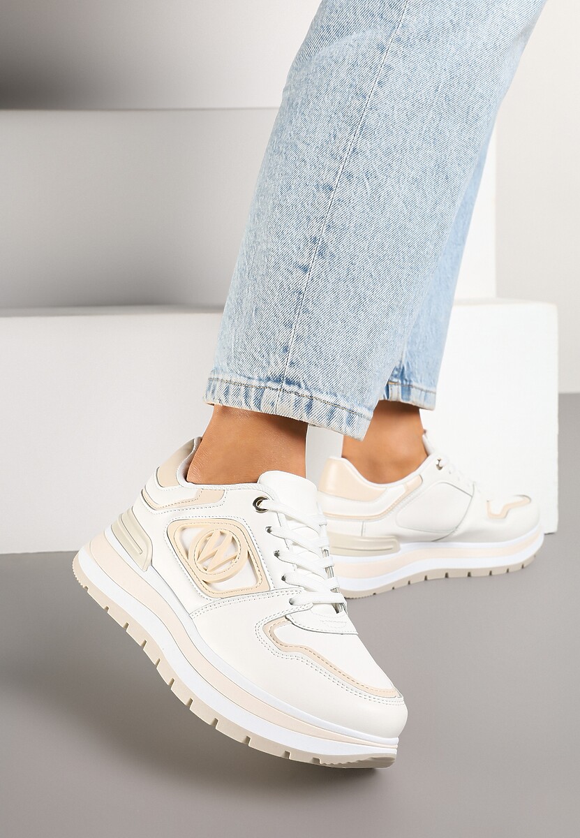 Czarne Sneakersy na Platformie ze Sznurowaniem i Ozdobą Arivania