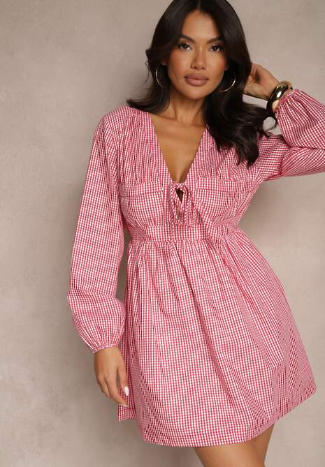 Czerwona Rozkloszowana Sukienka w Kratkę Vichy z Wiązaniem na Dekolcie Koemis