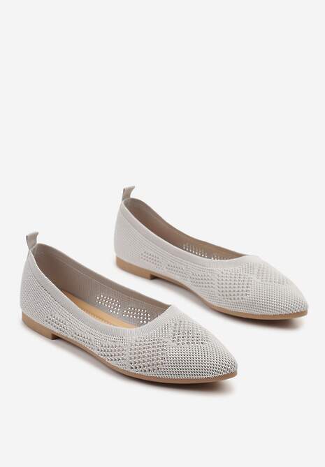 Srebrne Balerinki z Noskiem Typu Migdałek Zdobione Perforacją Natiela