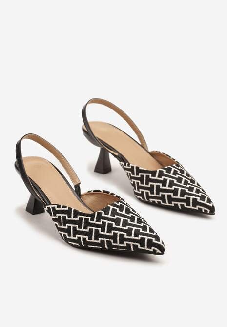 Czarne Sandały na Kaczuszce z Geometrycznym Wzorem Arriretta