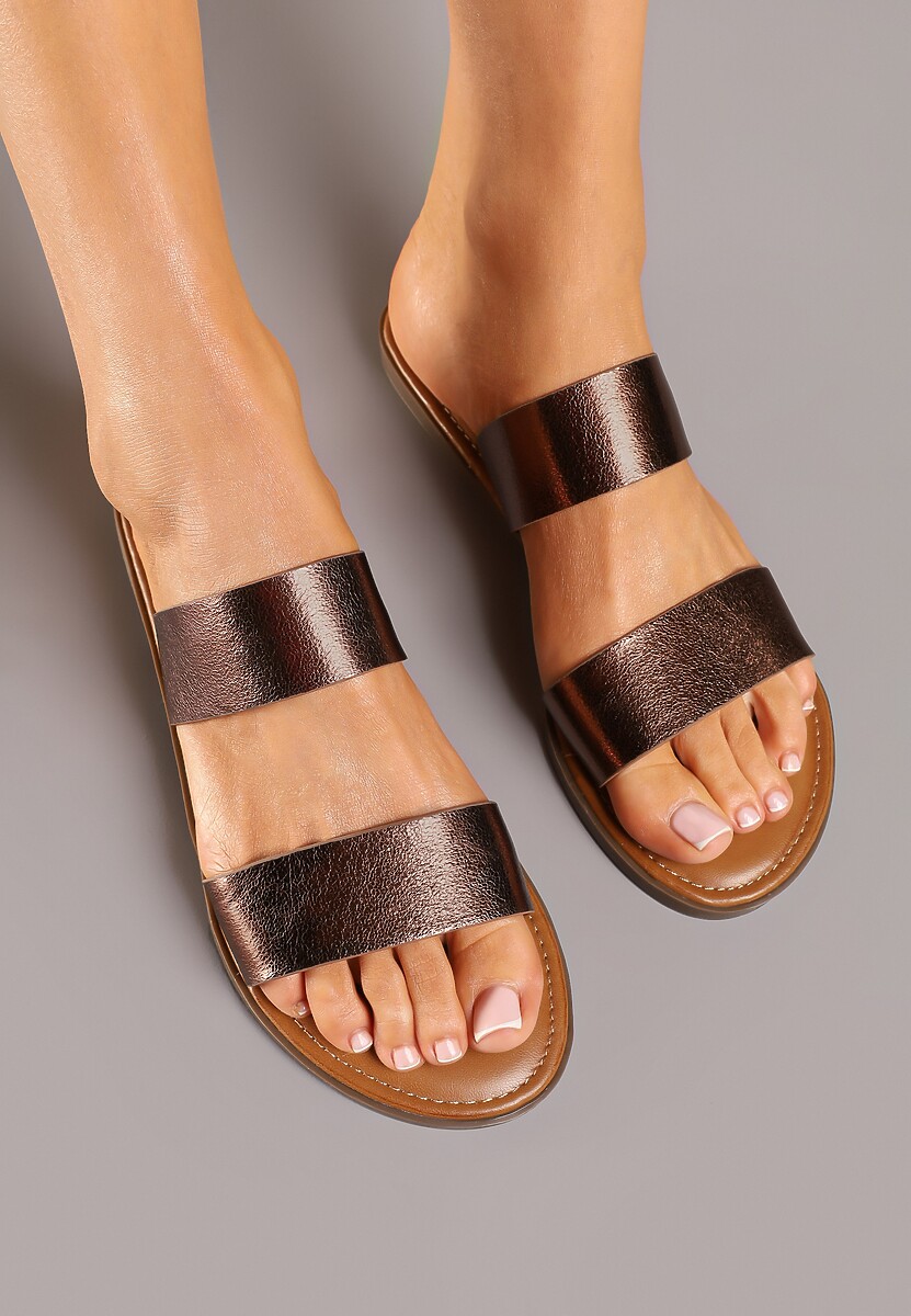 Czarne Basicowe Klapki Ozdobione Dwoma Paskami Lorfitra