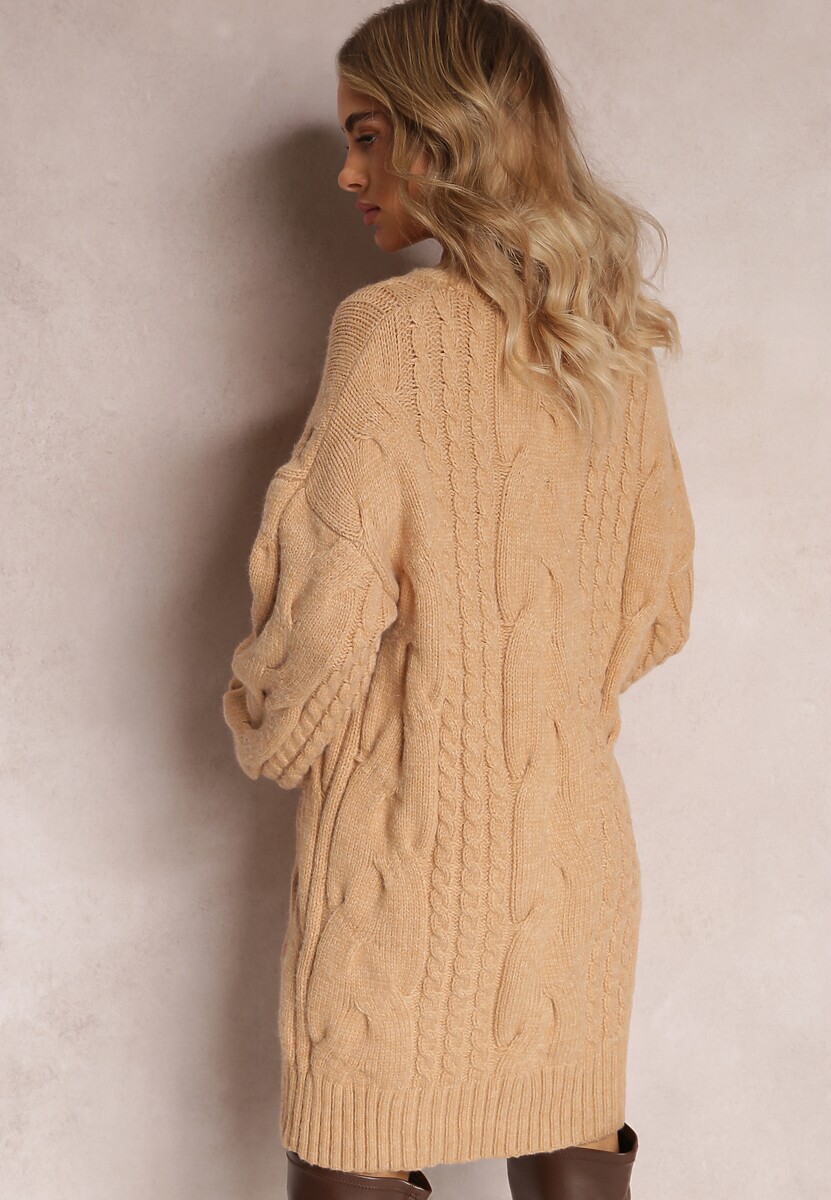 Beżowy Długi Sweter o Luźnym Kroju z Warkoczykowym Splotem Penerria