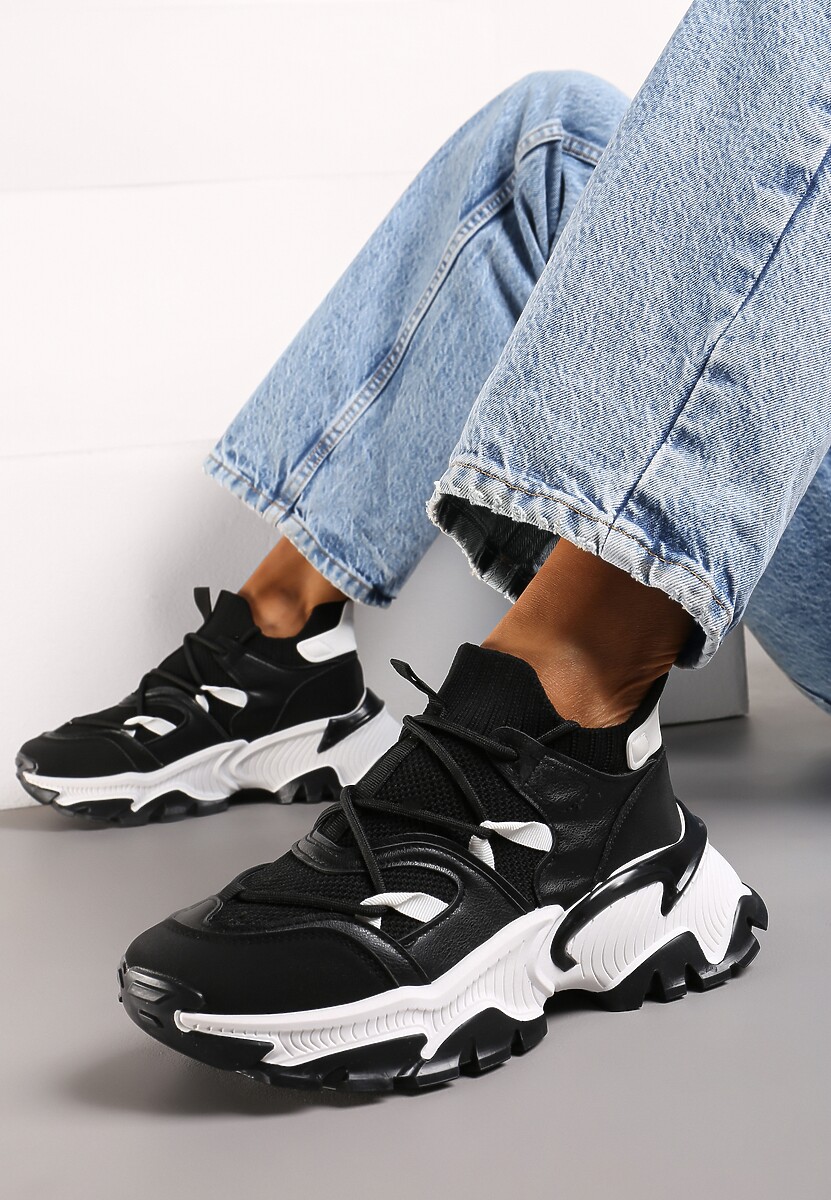 Czarne Sneakersy w Skarpetkowym Stylu z Elastycznym Wiązaniem i Tłoczoną Podeszwą Ielene