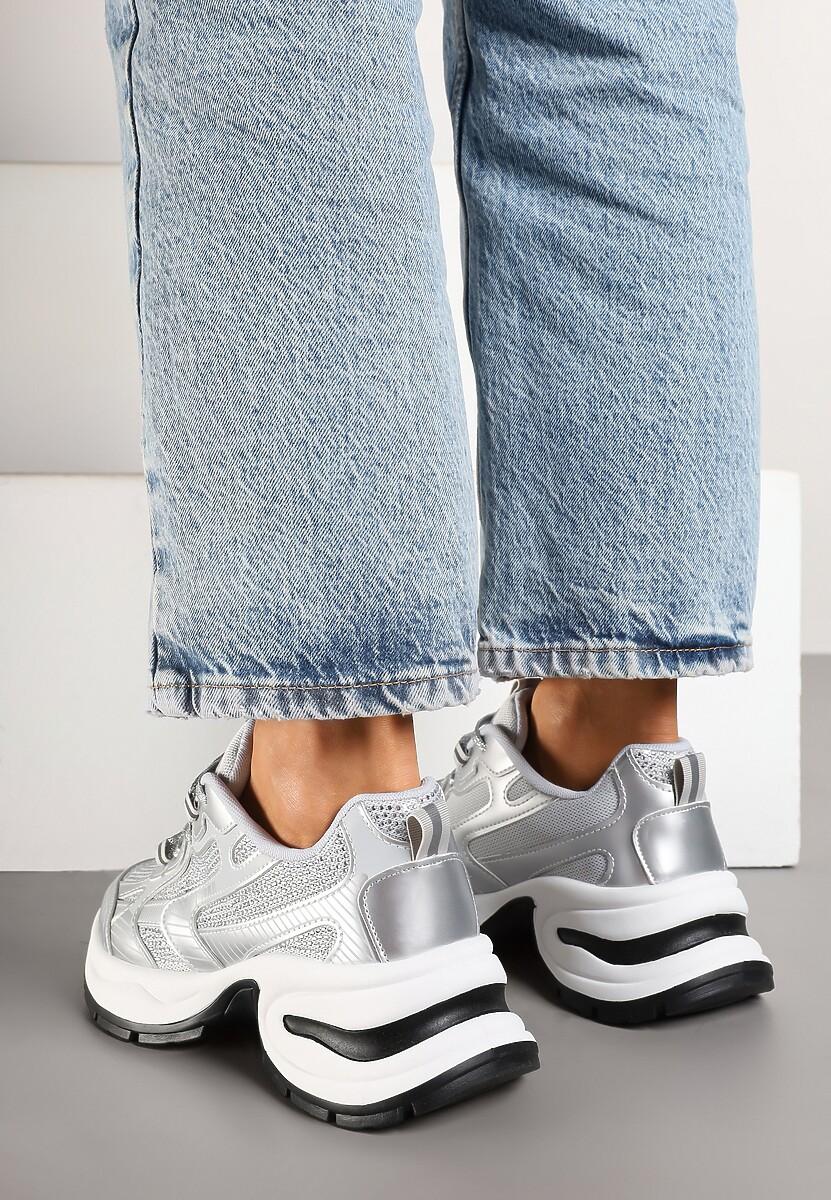 Srebrne Brokatowe Sneakersy w Streetwearowym Stylu na Piankowej Podeszwie Felindris