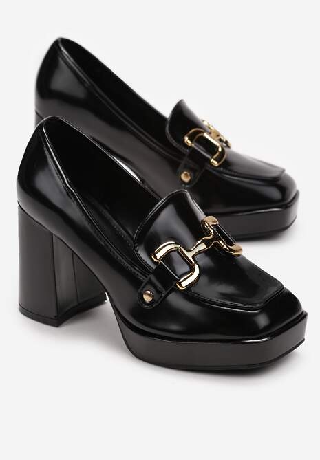 Czarne Lakierowane Czółenka na Słupku z Kwadratowym Noskiem Daino