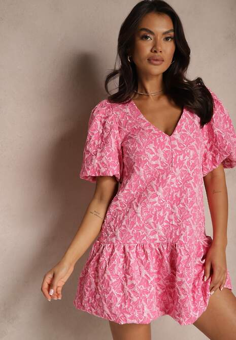 Różowa Trapezowa Sukienka z Rękawkami w Gumkę i z Falbanką na Dole Ninatiela