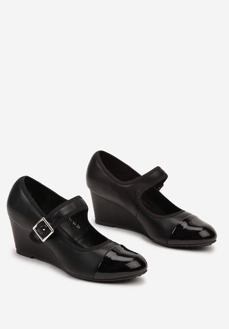 Czarne Retro Półbuty na Koturnie z Lakierowanym Noskiem i Zapięciem na Sprzączkę Avirina