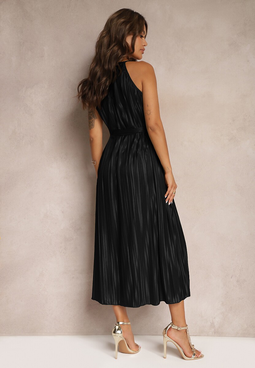 Czarna Sukienka Plisowana z Paskiem w Talii na Cienkich Ramiączkach Wasea