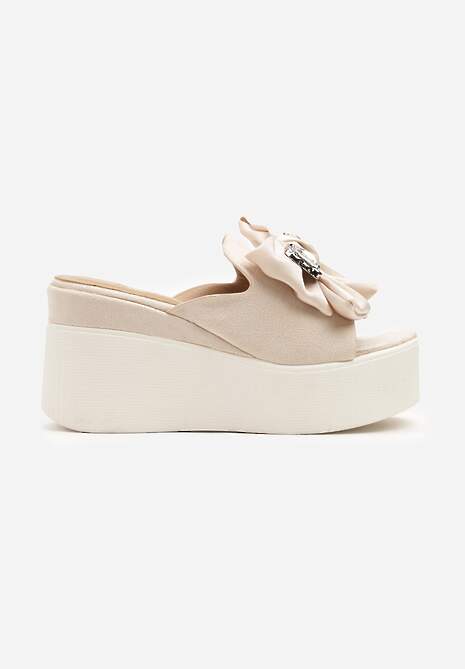 Beżowe Klapki na Koturnie z Kokardą i Cyrkoniami Danirith