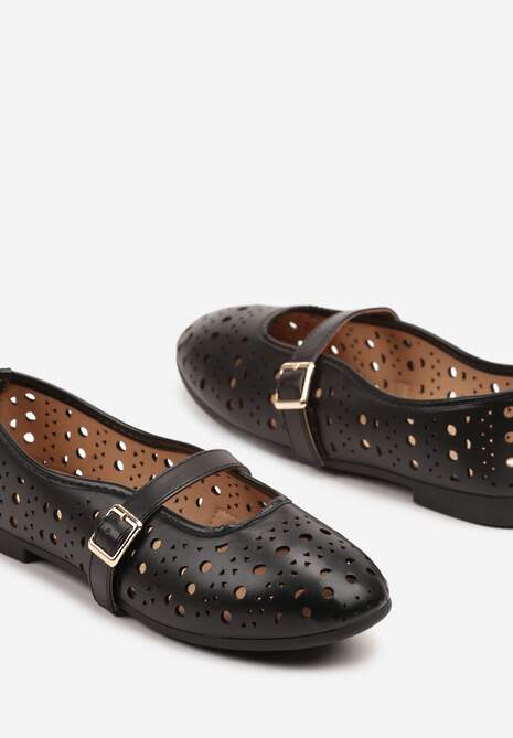 Czarne Balerinki z Ażurowymi Wycięciami z Paskiem na Sprzączkę Frollia