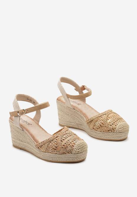 Brązowe Sandały na Koturnie Ozdobione Plecionką i Metaliczną Nicią Zapinane przy Kostce Zeffani