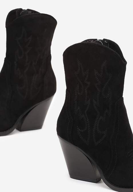 Czarne Kowbojki Botki na Stożku z Delikatnym Haftem Krisvare