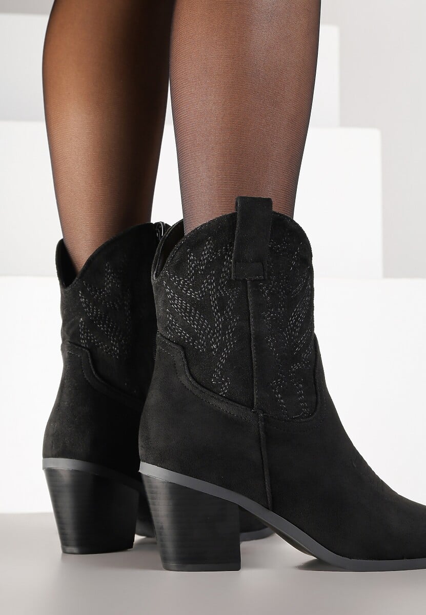 Czarne Botki Kowbojki z Haftem na Stożku Pomna