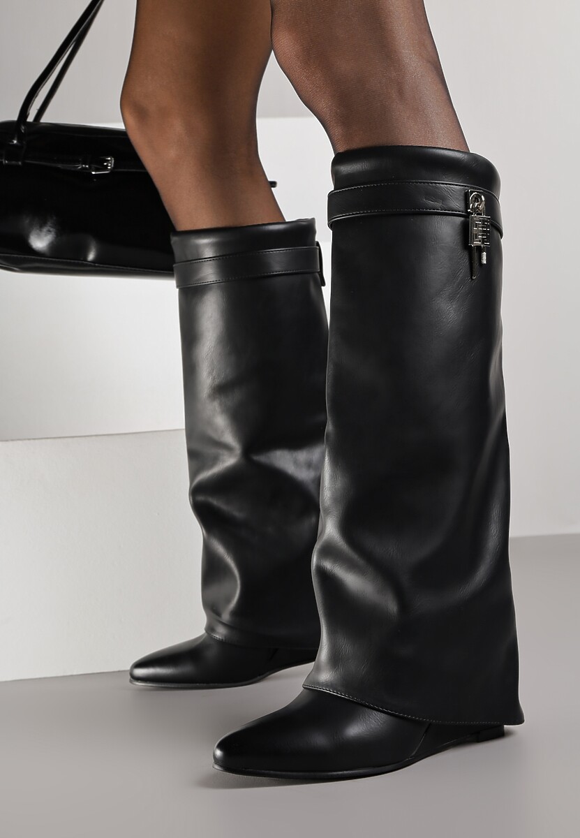 Czarne Kozaki z Cholewką Imitującą Nogawkę i Koturnem Ericelle