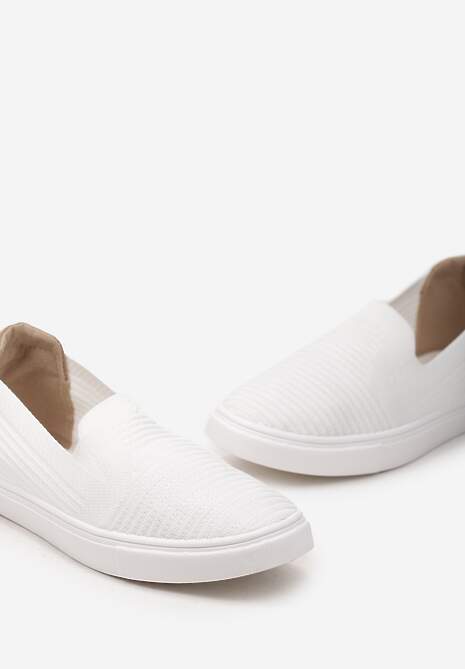 Białe Wsuwane Tenisówki Ozdobione Wstawką z Ekoskóry na Zapiętku Eliriaba