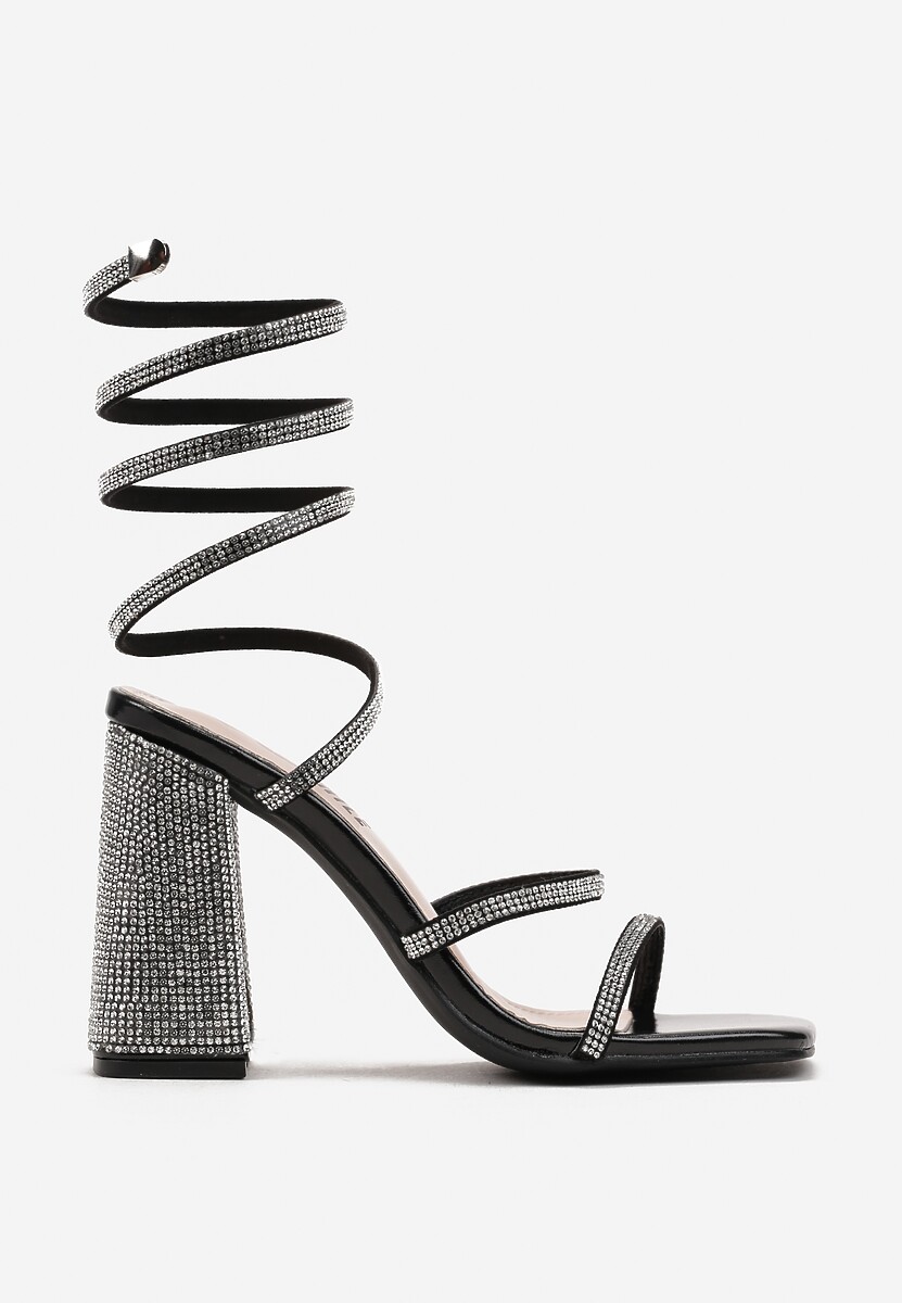 Czarne Połyskujące Sandały na Słupku z Paskiem Sprężyną Ogrodda