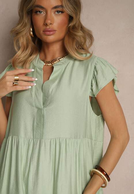 Jasnozielona Rozkloszowana Sukienka z Dekoltem w Kształcie Litery V Mevamara
