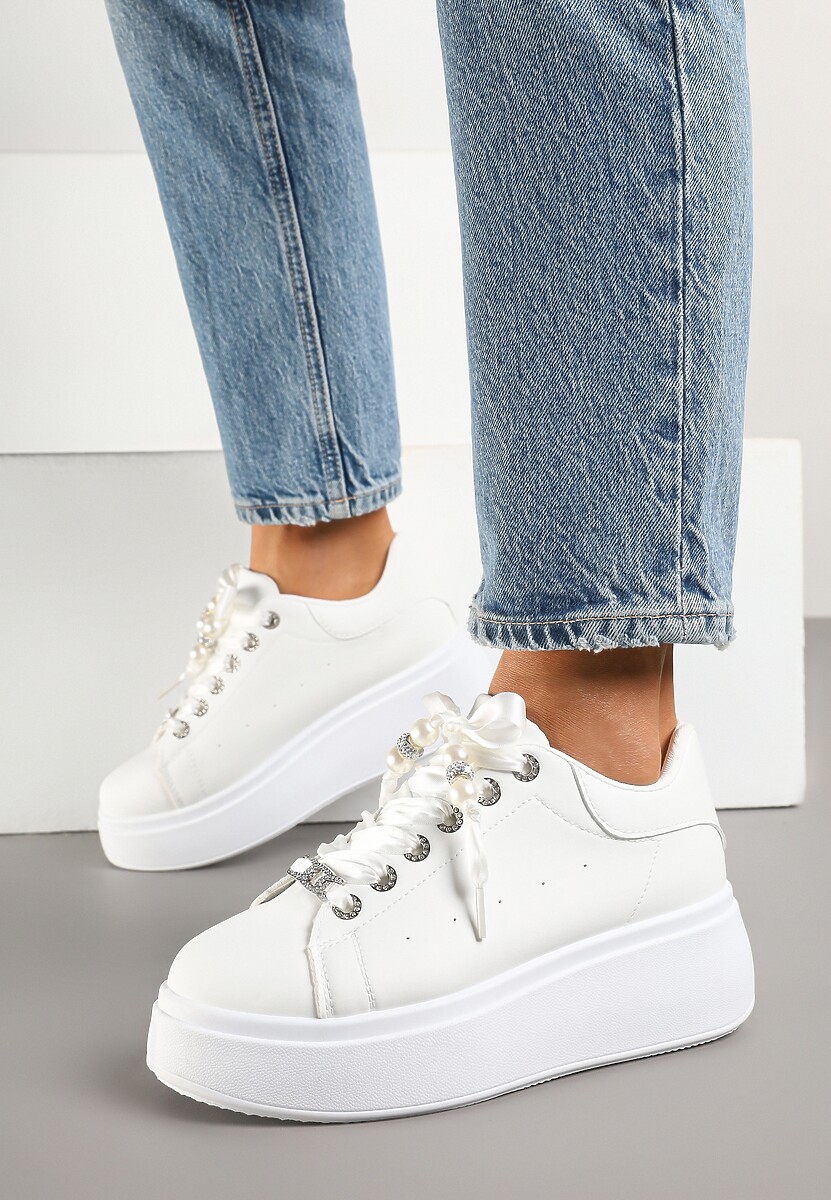 Białe Sneakersy na Platformie Ozdobione Cyrkoniami Vivalle