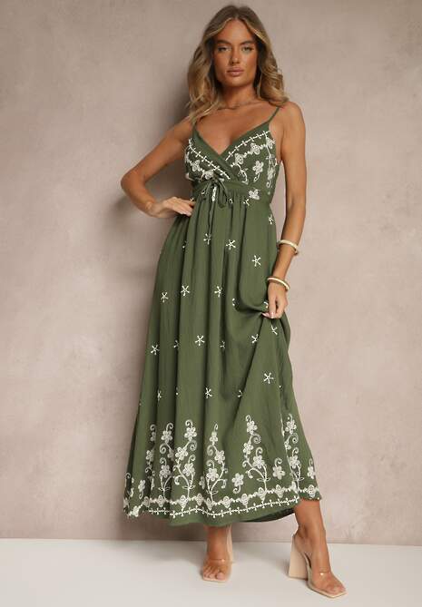 Zielona Wiskozowa Sukienka z Kopertowym Dekoltem i Haftami Sarondra